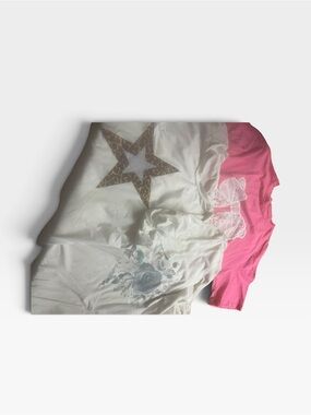 Dazy set of 2 White and Pink Star ladies tee shirts both size small